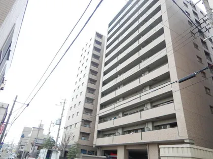 サーパス市駅前の画像