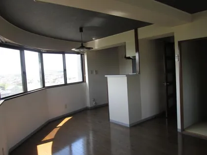 兵庫県加東市多井田【マンション】の外観