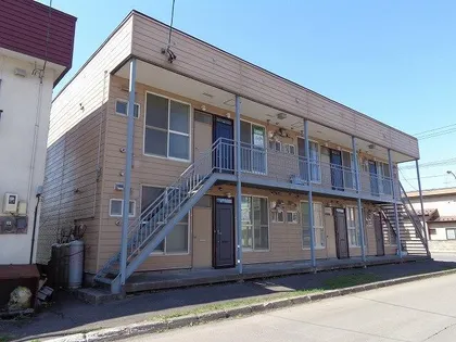 コーポさが【2階】の外観