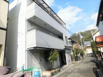 ベルシャトー【3階】の外観