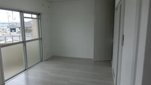 サンハイツ服部不動産の画像