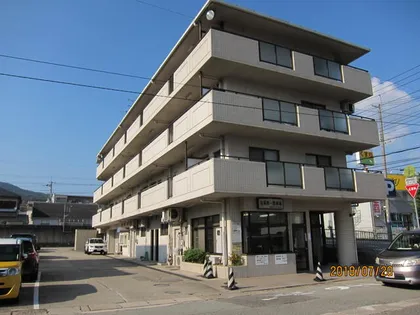 兵庫県宝塚市栄町1丁目【マンション】の外観