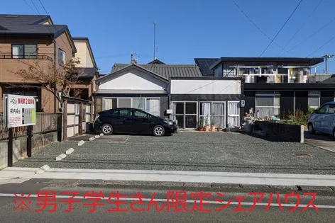 愛知県豊橋市三本木町字新三本木【一戸建】の外観