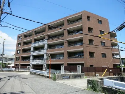 エルアンジュ門戸岡田町【4階】の外観