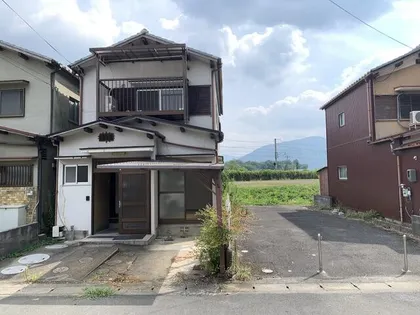 京都府南丹市八木町八木鹿草【一戸建】の外観