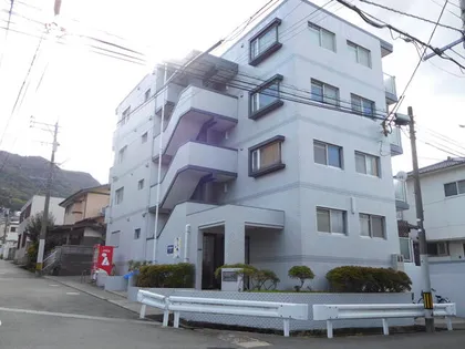 シャトレ小松【401号室】の外観