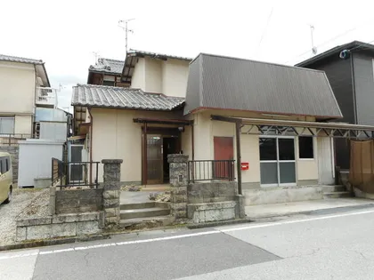 滋賀県東近江市種町【一戸建】の外観