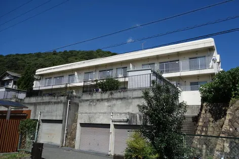 西新在家マンション【2階】の外観