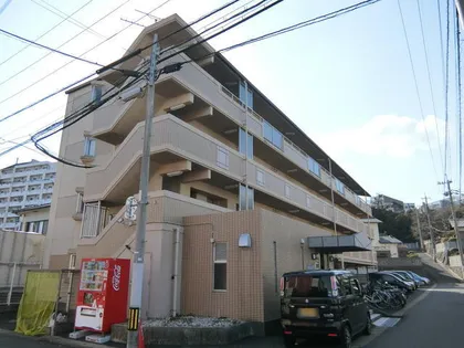 アンデックス折尾【110号室】の外観