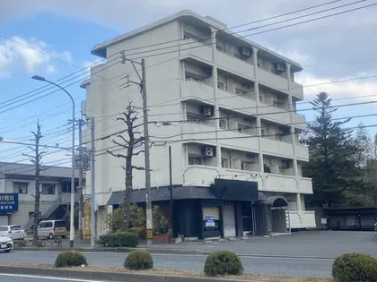 リアルシティ本城B棟【5階】の外観