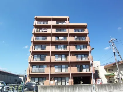 ビラ・デステ伊佐津【6階】の外観