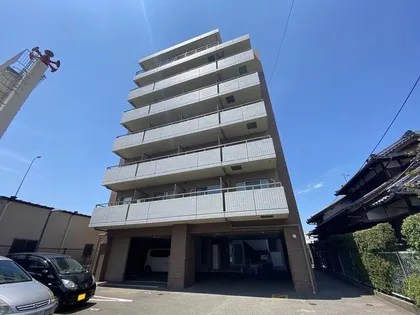 アマルフィいずみ【4階】の外観