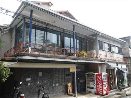 六甲ヴィラ【2階】の外観