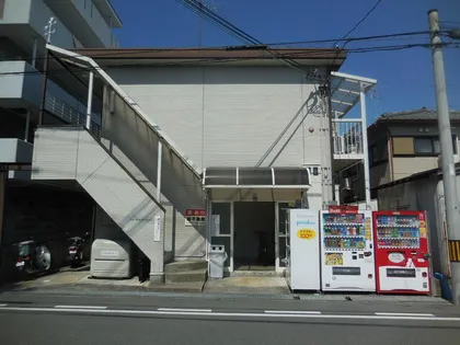 兵庫県伊丹市荻野7丁目【アパート】の外観