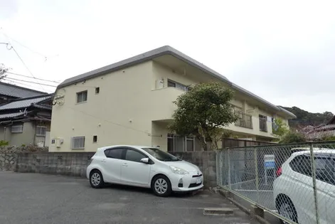 波多野ハイツ【1階】の外観