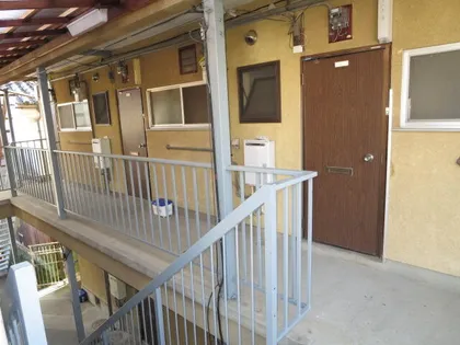 京都府向日市鶏冠井町御屋敷【アパート】の外観