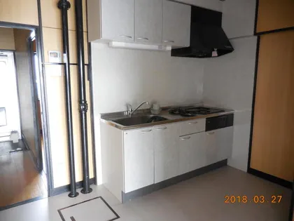 愛知県名古屋市千種区萱場2丁目【マンション】の外観