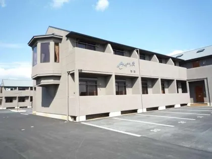 セザンヌ加治の画像