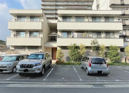 エレガントステージ山本【102号室】の外観