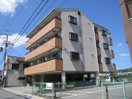 兵庫県たつの市揖保川町黍田【マンション】の外観