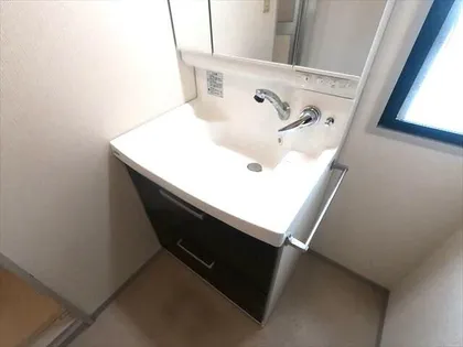 フローラ観音林【2階】の内装