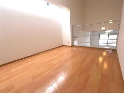 フローラ観音林【2階】の居間