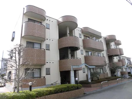 サンセリテ宝塚【3階】の外観