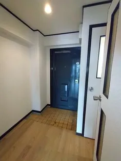 fメゾン吹上【4C号室】の玄関