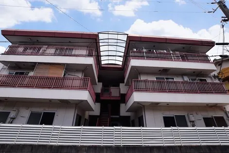 甲第ハイツ西本【3階】の外観