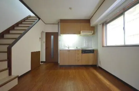 アミティヤスダの画像