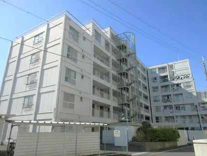 泉ヶ丘コーポラスB棟の画像