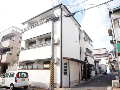 六甲参番館【1階】の外観