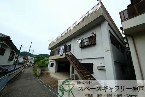 コート丸山の画像