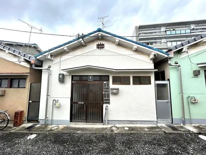 京都府宇治市五ケ庄折坂【一戸建】の外観