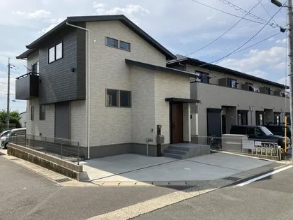 京都府京都市伏見区深草大亀谷六躰町【一戸建】の外観