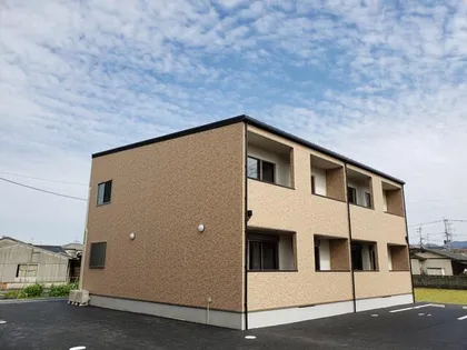 セレーナ直方B棟【2階】の外観