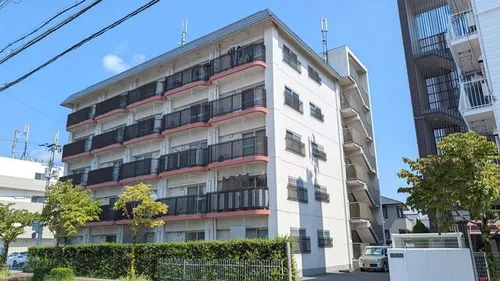 第二中村マンション【1階】の外観