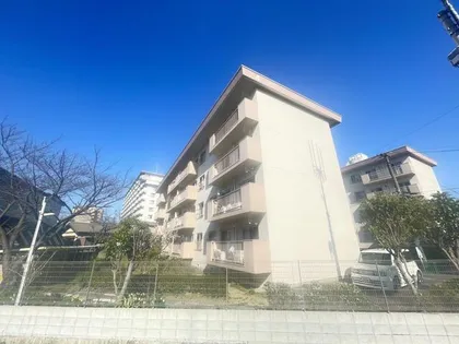 福岡県北九州市小倉北区霧ケ丘3丁目【マンション】の外観