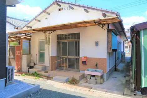 福岡県直方市大字上新入【一戸建】の外観