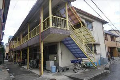大阪府吹田市泉町5丁目【アパート】の外観