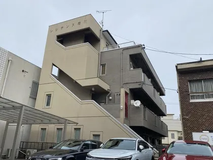 レジデンス徳川【1階】の外観