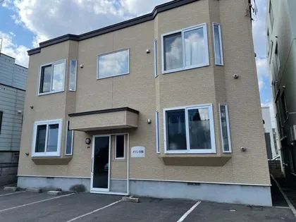 北海道札幌市豊平区美園一条1丁目【アパート】の外観