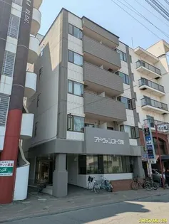 アドヴァンスト3条【2階】の外観