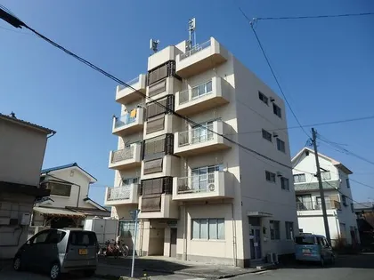 メナードビルの画像