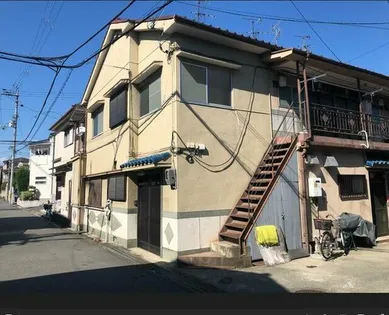 大阪府大東市灰塚5丁目【アパート】の外観