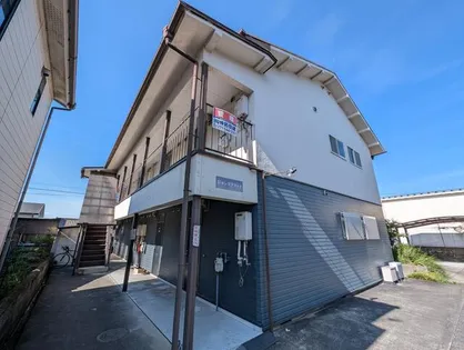 ジョンズフラット【2階】の外観