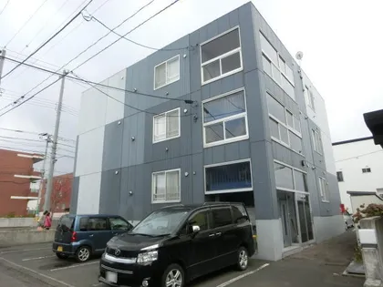 ウィスタリア西岡【2階】の外観