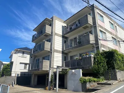 兵庫県神戸市垂水区歌敷山3丁目【マンション】の外観