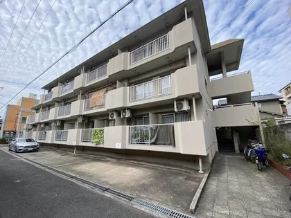 サンハイツ八坂【1階】の外観