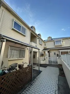 大阪府豊中市岡町南1丁目【タウンハウス】の外観